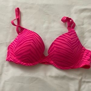 Victoria’s Secret PINK Push-up Bra